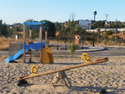 Un parque infantil sin protección 