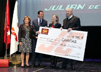Autocares Julián de Castro celebra su centenario en presencia de la ministra de Fomento.