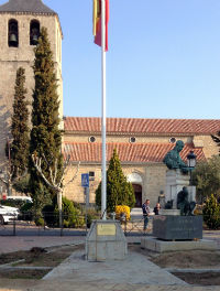 Galapagar embellece la plaza de la iglesia para convertirla en atractivo turístico