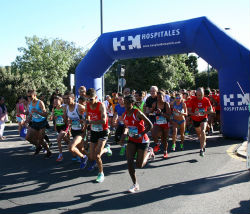 Cerca de mil personas participaros en la V Carrera Popular Solidaria HM Corre por la Vida.