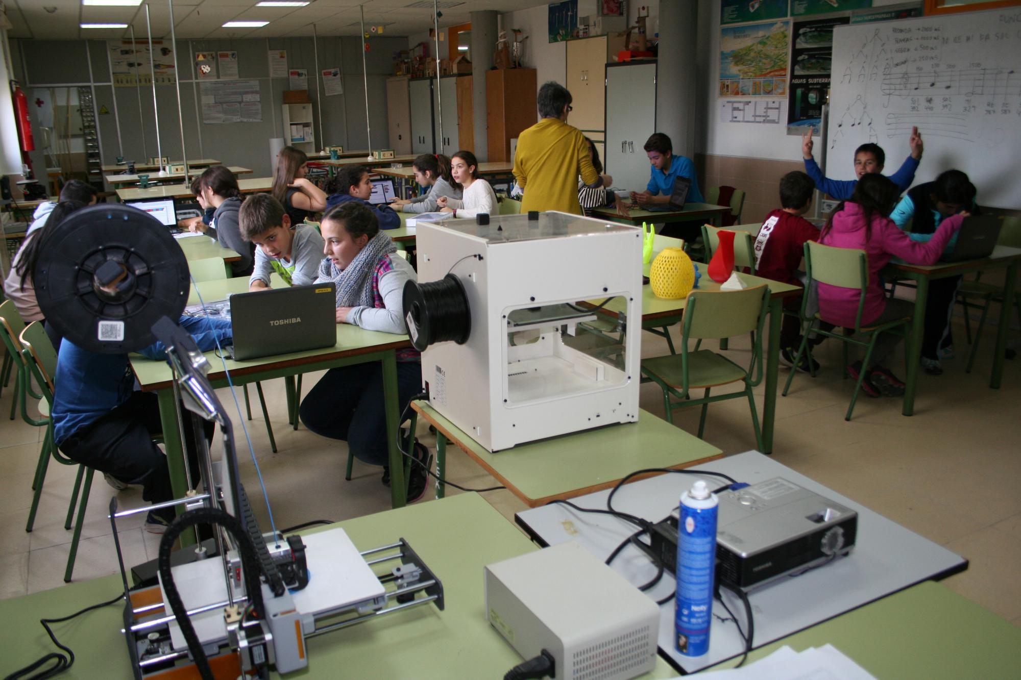 Club de robótica en el Instituto García Lorca, de Las Matas