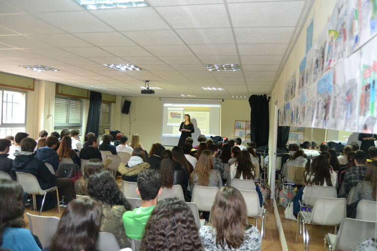 Madres y padres comparten su vocación profesional con el alumnado del Instituto público de Torrelodones