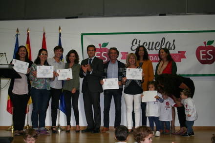 Entregadas las banderas a los colegios que promueven hábitos de vida saludable