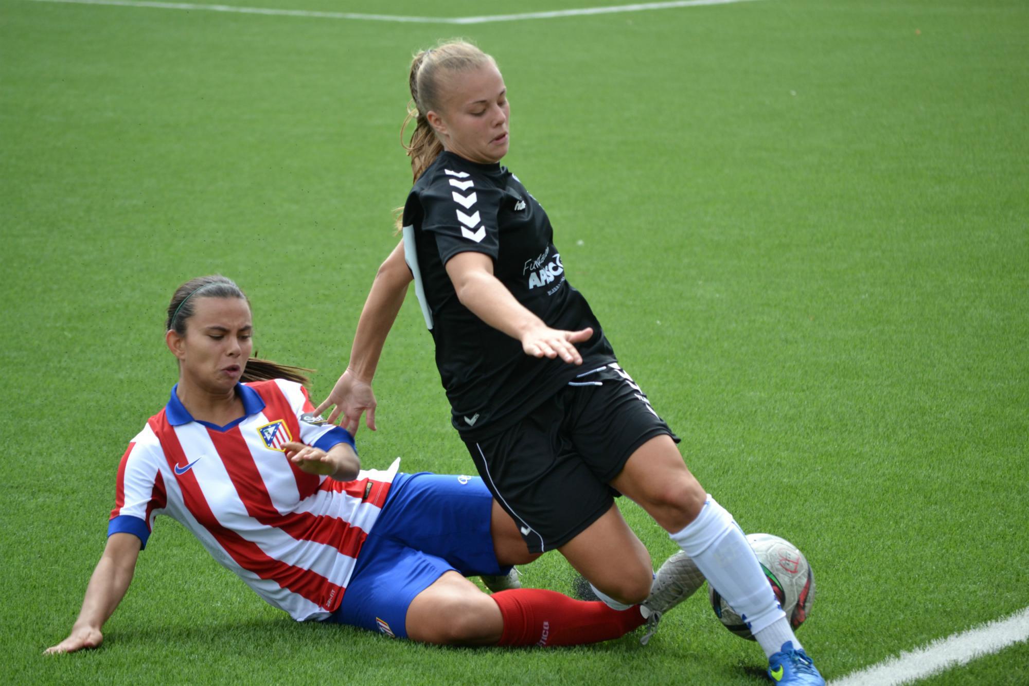 Las chicas del Torrelodones CF caen con honor ante el Atlético de Madrid