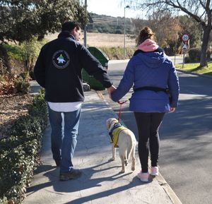 Colaboración municipal para que una vecina tenga un perro de asistencia