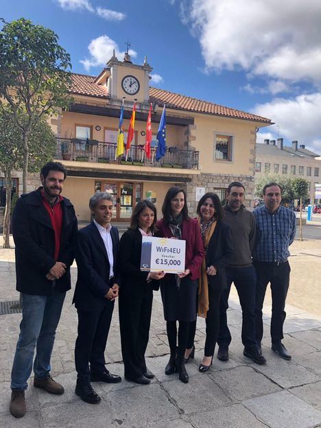 Visita de la Comisaria Europea de Economía y Sociedad Digital a Torrelodones