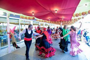 Una Feria de Abril para los mayores de Boadilla