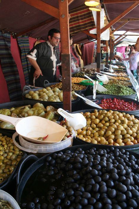 El Mercado Medieval estrena la reforma de la calle Real