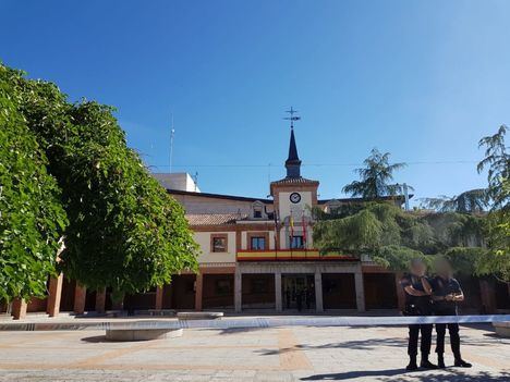 La Policía Nacional registra desde primera hora de la mañana el Ayuntamiento de Las Rozas