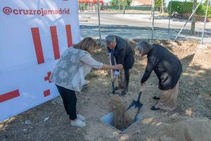 Primera piedra para la nueva Asamblea de Cruz Roja