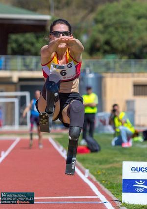 Sara Andrés consigue el récord mundial de salto de longitud