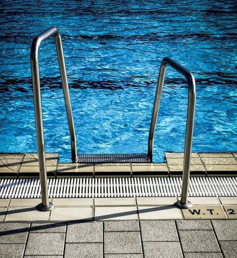 Puertas abiertas en la piscina de verano de Collado Villalba