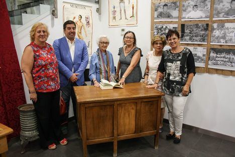 Los 75 años del Carlos Ruiz protagonizan una exposición