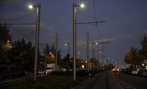 La iluminación de Metro Ligero se encenderá automáticamente por la noche