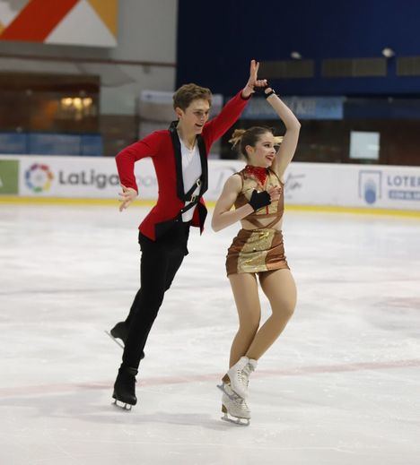 Sofía Val revalida el campeonato junior de danza