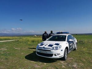 Un dron ayuda a la Policía a vigilar el cumplimiento de las medidas de confinamiento