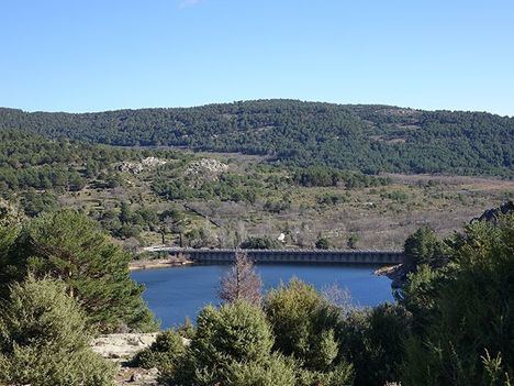 Embalse de Navalmedio