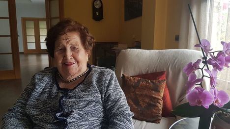 Homenaje a Elisa, que a sus 97 años ha superado el coronavirus
