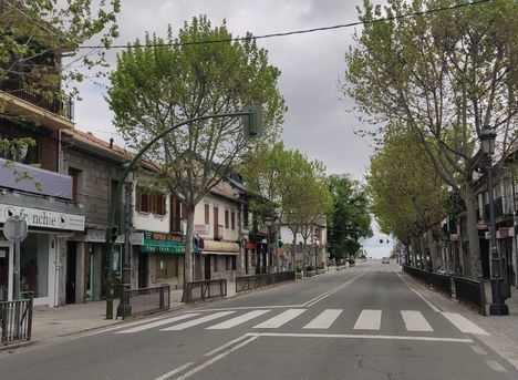 Guadarrama decide no peatonalizar el centro tras reunirse con los comerciantes