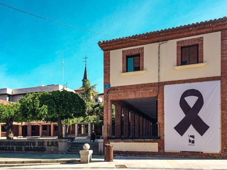 Las Rozas organizará una exposición en memoria de los fallecidos por COVID-19