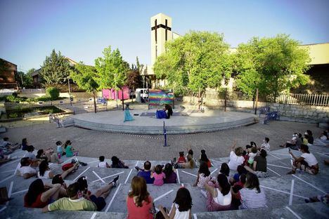 Los Veranísimos proponen fados, recitales y el primer mercadillo Las Rozas Chic