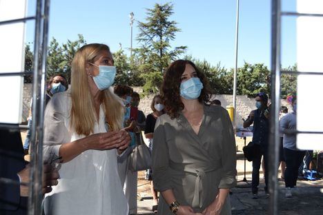 Arrancan las obras del Pabellón Quique Blas, en Collado Villalba, con la visita de Isabel Díaz Ayuso