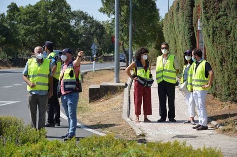 El director general de Carreteras visita Guadarrama para conocer sus necesidades de seguridad