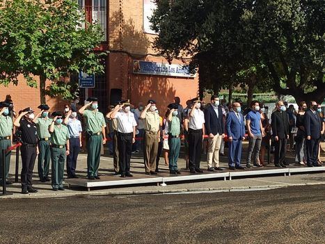 Acto de homenaje a las víctimas del COVID-19 en Los Arroyos