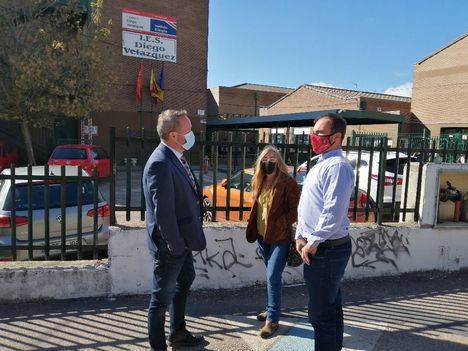 El diputado socialista Óscar Cerezal visitó Torrelodones con los miembros de la Agrupación del PSOE