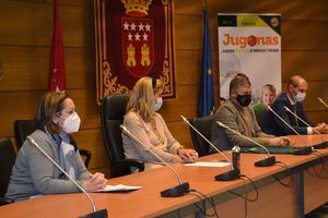 Academia Jugonas: un espacio seguro para que las niñas aprendan baloncesto en Collado Villalba