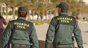 La Guardia Civil de Majadahonda detiene a un hombre que atacó a su madre octogenaria con un hacha