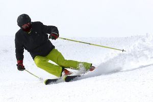El sol y la nieve de buena calidad hacen que las estaciones de esquí madrileñas cuelguen el cartel de completo