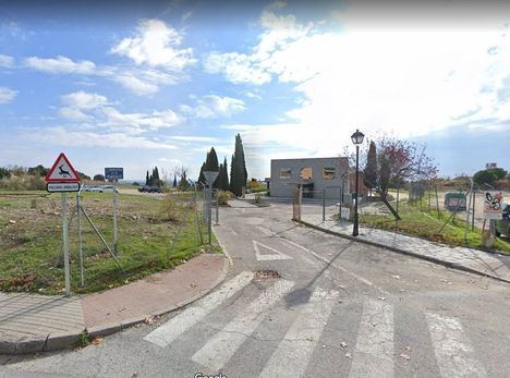 Ciudadanos propone que se adecente la entrada al cementerio de Torrelodones