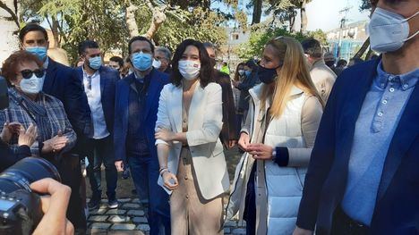 Isabel Díaz Ayuso visitó Collado Villalba en el último día de la precampaña y Las Rozas en el primer día oficial de campaña electoral