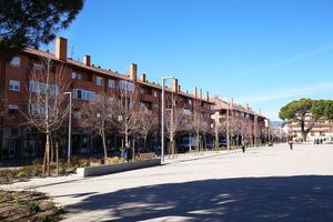 El Rastro Gigante de la Sierra vuelve de nuevo este sábado a la Plaza de Los Belgas de Collado Villalba