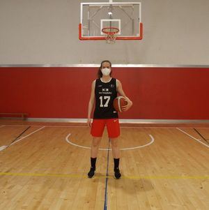 Cristina Fidalgo, jugadora del Baloncesto Torrelodones: “El baloncesto es un estilo de vida”