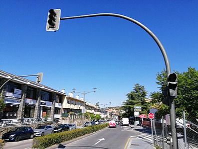 El PSOE de Torrelodones pide la retirada de los dos semáforos apagados de la Avenida de Valladolid