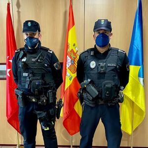 La Policía local de Torrelodones incorpora pistolas Taser y cámaras policiales a su equipamiento