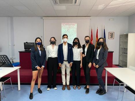 El Colegio Los Sauces de Torrelodones llega a la semifinal del Torneo de Debate de la Comunidad de Madrid