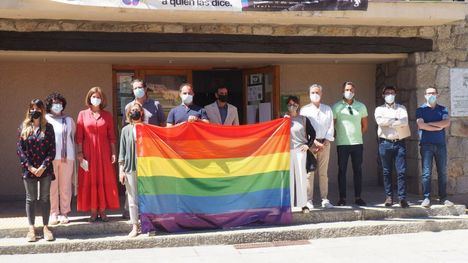Torrelodones celebra un acto con motivo del Día Internacional del Orgullo LGBTI