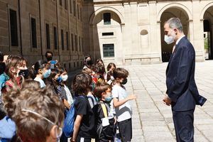 Su Majestad el Rey entrega en San Lorenzo de El Escorial el Premio de Historia Órdenes Españolas