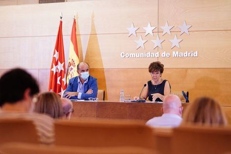 La Comunidad reduce de seis a un mes el plazo para vacunar a personas menores de 65 años que hayan pasado el COVID