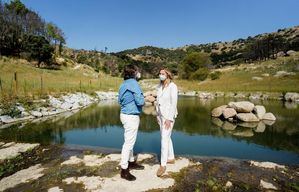 La Comunidad finaliza la restauración ecológica y paisajística de la antigua presa de La Alberca, en Cenicientos