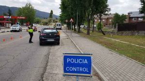 La Policía de Moralzarzal inicia una campaña de control sobre distracciones al volante
