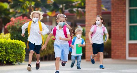 Desde el próximo lunes las mascarillas dejarán de ser obligatorias en los recreos de los colegios