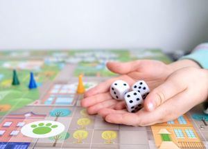 Juegos de mesa y cuentacuentos para celebrar el Día de la Infancia en San Lorenzo de El Escorial