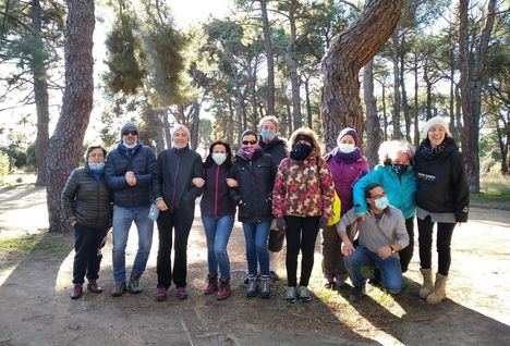 Profesionales del Hospital de Guadarrama realizan una plantación en el monte Abantos