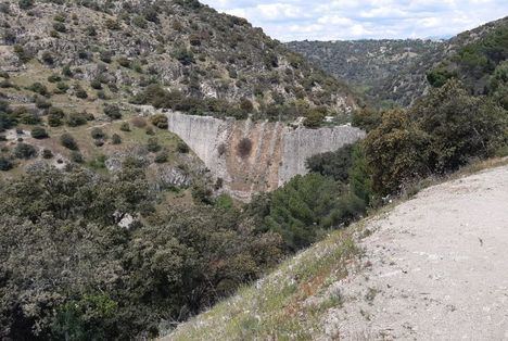 Ciudadanos Torrelodones propone restringir el paso en la senda de acceso a la Presa del Gasco