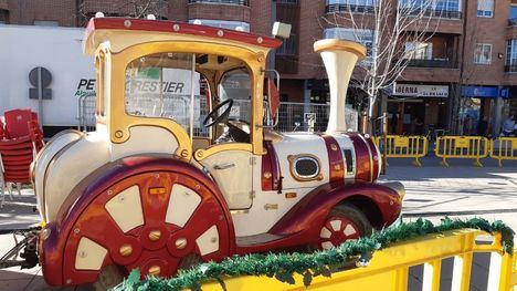 El Mercado y el Tren de la Navidad de la Plaza de Los Belgas inauguran las navidades de Collado Villalba