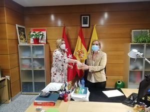 El Ayuntamiento de Collado Villalba sortea cestas de Navidad entre los mayores inscritos en los talleres